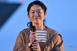 澤穂希氏、親子サッカー教室でも「絶対に打たせない」現役さながらのプレー健在 画像