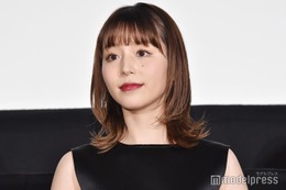 平野綾、俳優・谷口賢志との結婚を発表 直筆署名で報告 画像