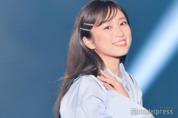 矢吹奈子、パールメイクで魅力際立つ 近距離ファンサも披露＜TGC しずおか 2024＞ 画像