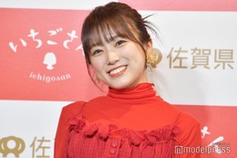 矢吹奈子、スリットから美脚チラリ「いちごさんどう2024」応援サポーター就任 画像