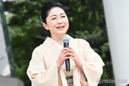 石川さゆり、母＆娘を顔出し公開「初めて見ました」「美しい」と反響 画像