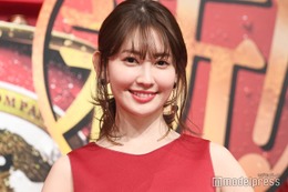 小嶋陽菜、ミニ丈でスラリ美脚輝く「可愛すぎる」「さすがのスタイル」の声 画像