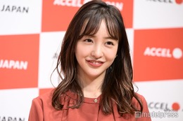 板野友美、AKB48“UZAダンス”動画をTikTokに公開「かっこいい」「ともちん最高」と反響続々 画像