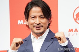 岡田准一、SMILE-UP.からの独立後初の公の場 近況明かす「社長業とかもやっています」 画像