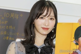 AKB48小栗有以、透け感衣装で素肌輝く “大人っぽい”初カレンダーをアピール 画像