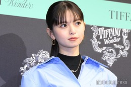 齋藤飛鳥、ポニーテールからジュエリーきらり セットアップで春の装い【ティファニーワンダー】 画像