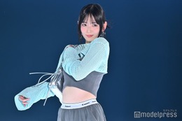 鈴木愛理、素肌見せコーデでヘルシーな色気【GirlsAward 2024 S／S】 画像