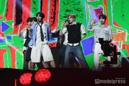 NCT WISH、初「KCON」 シオンのバースデー当日をお祝い「シズニ愛してる」【KCON JAPAN 2024／KCON STAGE】 画像