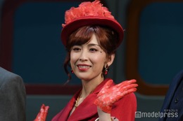 雛形あきこ、美腹筋際立つトレーニング姿公開「スタイル抜群」「努力の結晶」と反響続々 画像