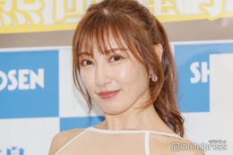 熊田曜子、グラビアは「50歳までは必ずやりたい」美腹筋際立つポールウェア姿で登場【Spinning】 画像