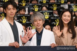 “13年ぶり日本ドラマ出演”チェ・ジウ、来日でサプライズ登場 二宮和也ら「可愛い」連発【ブラックペアン シーズン２】 画像