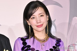 仲里依紗、2種類の派手ビキニ姿に絶賛の声「圧巻のスタイル」「さすがのオーラと美ボディ」 画像