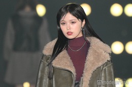 おさき、ミニスカから堂々美脚 色気溢れる【関西コレクション 2024 A／W】 画像