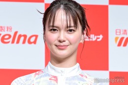 多部未華子、色白肌際立つ爽やかワンピース姿披露 画像