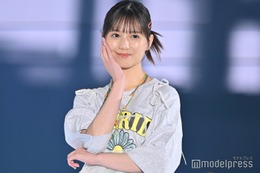 日向坂46小坂菜緒、ルームウェア姿で美脚スラリ「スタイル良い」「女神」の声 画像