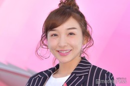 加護亜依、水着姿で美脚開放「セクシー」「可愛い」と反響 画像