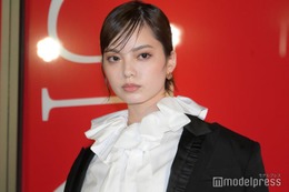 平手友梨奈が「次の準備」Adoら所属事務所社長明かす HYBEとの専属契約終了していた 画像