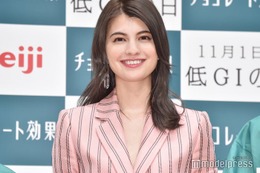 マギー、髪色チェンジに絶賛の声「真似したい」「かっこいい」 画像