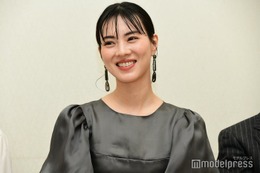 元CanCamモデル安座間美優、ウエディングフォトに反響「和装もドレス姿も素敵」「息を飲むほどの美しさ」 画像