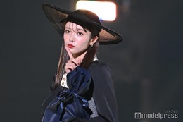 櫻坂46田村保乃、赤リップが色っぽい フレンチガーリースタイルで会場の視線集める【TGC 2024 A／W】 画像