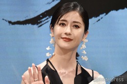 松本若菜「わたしの宝物」幼なじみ役の似顔絵公開 シュッとしたフェイスライン・口元…ヒントに注目集まる 画像