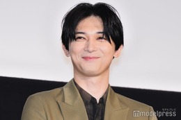 吉沢亮、父親役俳優との年齢差に驚き「ごめんなさい」【ぼくが生きてる、ふたつの世界】