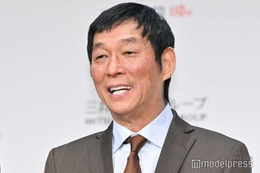 明石家さんま、直筆メッセージ付き出産祝いが話題「初めて見た」「字可愛い」スピードワゴン井戸田潤が公開