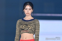 安斉星来、“超ミニ丈”トップスで美くびれ披露【GirlsAward 2024AW】 画像