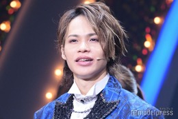 上田竜也、上半身の「イラスト」にかかった時間は？堂本光一が明かした裏話「飯行こうかってなった時に」【Endless SHOCK】