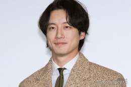 坂口健太郎、コミュ力が高すぎてロケ地に“知らないおじさん”現れる 生田斗真「ゾロゾロ入ってきて誰だろうなと」【さよならのつづき】 画像