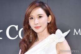 EXILE・AKIRAの妻リン・チーリン、息子との親子ショット公開「絵になる」「すでにカッコいい」の声 画像