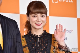 平愛梨、息子4人がお揃い服で密着「宝物みたいな写真」「頼りになるお兄ちゃん」と反響 画像