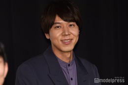 人気芸人、自作衣装で生放送登場にスタジオ驚き「売り物のクオリティ」「才能ありすぎる」と反響続々 画像