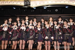 AKB48、約9年ぶり新公演開幕 八木愛月・伊藤百花ら研究生の活躍光る【「ここからだ」公演レポ・セットリスト】 画像