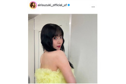 鈴木愛理、美デコルテ披露のチュールドレスSHOTに反響「アイドルだ」「めちゃくちゃ可愛い」 画像