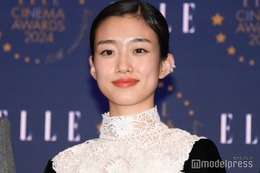 河合優実、“今年最も輝いた女優”に「ずっと走ってた」怒涛の1年回顧【ELLE CINEMA AWARDS 2024】 画像