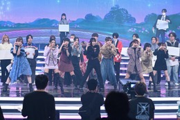 【紅白リハ1日目】ME:I、冬コーデで登場 デビュー曲「Click」披露 画像