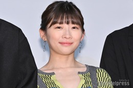 【紅白本番】伊藤沙莉、ほっそり二の腕際立つセットアップ姿披露 橋本環奈との“対比”も話題 画像
