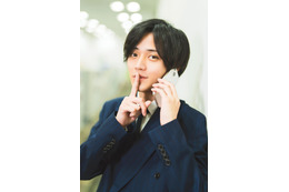 King ＆ Prince永瀬廉と“社内レンアイ”気分 仕事・恋愛観・交友関係…50の質問も掲載 画像