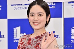 筧美和子、美背中際立つ大胆ワンピ姿披露「色気がすごい」「自然体で素敵」の声 画像