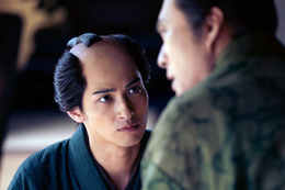 横浜流星主演「べらぼう」初回、吉原の“光と闇”生々しい描写に反響 2度のタイトル回収も話題に 画像