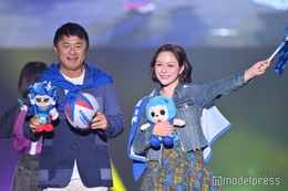 元プロサッカー選手・武田修宏「TGC」初登場 静岡が生んだレジェンドが村重杏奈とランウェイ【TGCしずおか2025】 画像