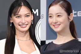 佐々木希、大政絢ファミリーと食事会 連続私服被りも報告「双子みたい」「以心伝心」の声