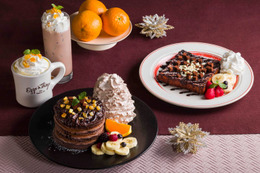 エッグスンシングス、チョコに溺れる冬限定“フォンダンショコラ”パンケーキ登場 濃厚ガナッシュ＆オレンジピールの大人の甘さ 画像
