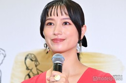 高橋ユウ、小学生時代の母とのプリクラ風写真公開「すでに大人びてる」の声