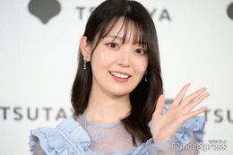 元乃木坂46阪口珠美、スラリ美脚輝くミニスカ姿披露「新鮮」「大人っぽくて素敵」の声 画像