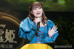 吉柳咲良、白雪姫ドレス姿で圧巻の歌唱「演じるのに恥じないように」プリンセス役としての心がけ明かす 画像