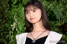 齋藤飛鳥、オン眉×囲み目メイクで雰囲気ガラリ「別人みたい」「ミステリアスでかっこいい」 画像