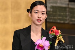 河合優実「ふてほど」「RoOT」で新人賞「作品が届いてるんだっていうことを初めて実感」【第33回 橋田賞】