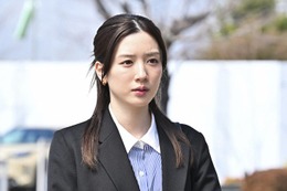 「キャスター」裏切り者判明 華（永野芽郁）の一言にも注目集まる「びっくり」「どういう意味？」 画像